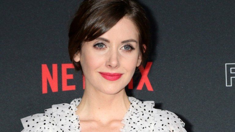 How to Get Cast in Peacock Feature Film “COMMUNITY: THE MOVIE “