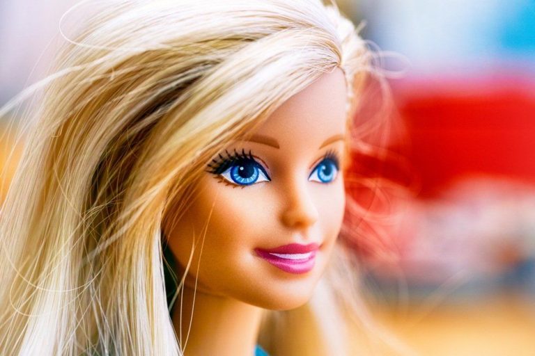 Goofy Ken Outfits & ‘Hamster Roles’ – Behind the Scenes of Barbie 2023