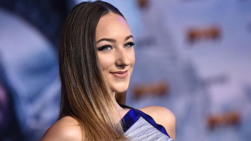 Netflix Tall Girl Cast (1)