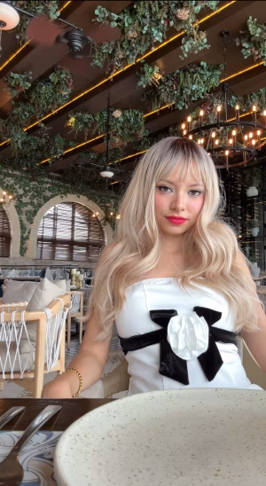 Facetune_17-06-2024-15-42-19