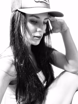 Samantha  Dugar - Gallery Image 4