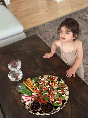 Shaylin Behbahani - Project Casting Gallery Image 3 Shaylin Behbahani - Gallery Image 3