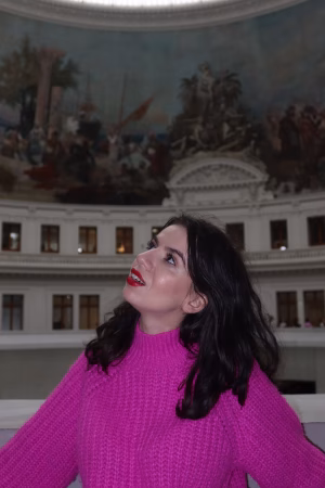 Nina Sides - Gallery Image 1