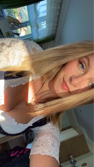 Angelina  Schwarzlechner - Gallery Image 4