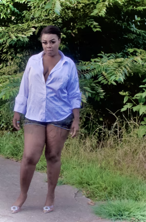 Tia  Turner - Gallery Image 1