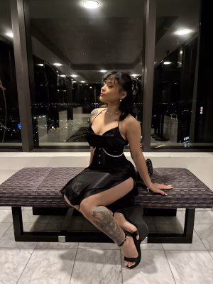 Julisa Pineda - Gallery Image 2