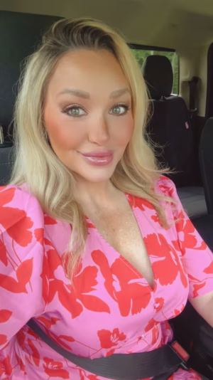 rachael Beach - Project Casting Gallery Image 4 rachael Beach - Gallery Image 4