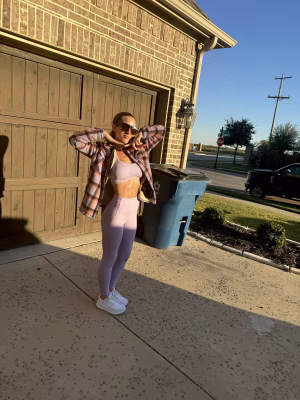 Sarah Thompson - Gallery Image 18