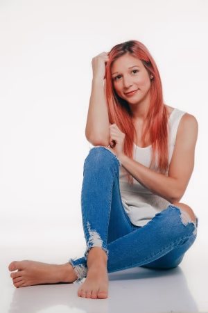 Madison Ivanyisky - Project Casting Gallery Image 7 Madison Ivanyisky - Gallery Image 7