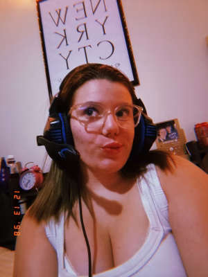 Reagan Hess - Project Casting Gallery Image 4 Reagan Hess - Gallery Image 4