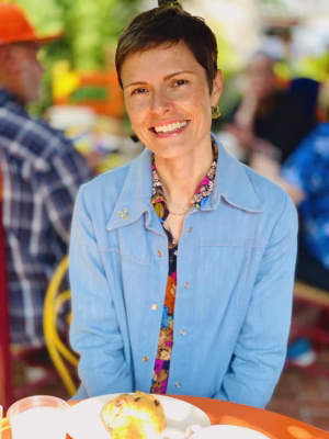 Laura Barney - Project Casting Gallery Image 1 Laura Barney - Gallery Image 1