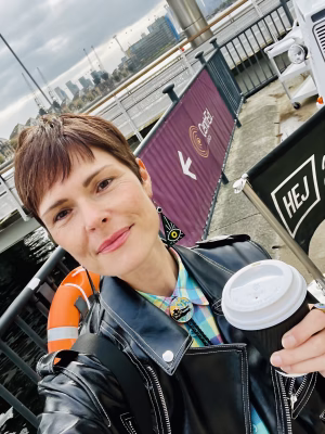 Laura Barney - Project Casting Gallery Image 7 Laura Barney - Gallery Image 7