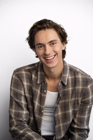 Matthew Perl - Gallery Image 17