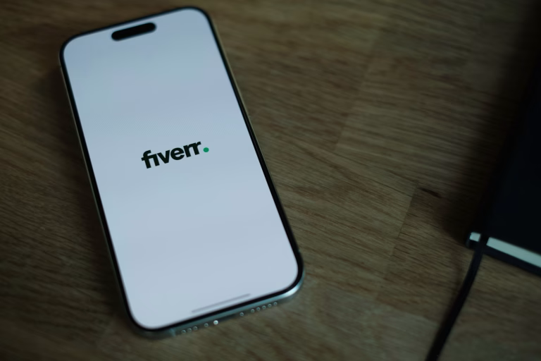 How Entertainment Professionals Can Monetize with Fiverr’s UGC Services