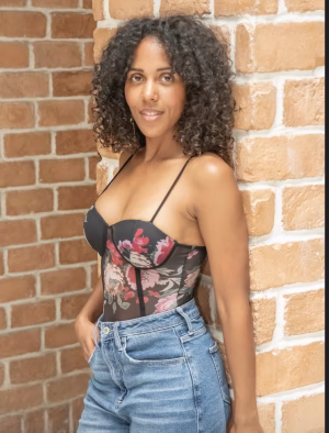 Brittany Evans - Project Casting Gallery Image 5 Brittany Evans - Gallery Image 5