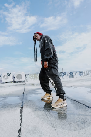 Esita Calhoun - Project Casting Gallery Image 4 Esita Calhoun - Gallery Image 4