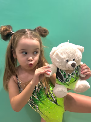 Dara Spasova - Project Casting Gallery Image 7 Dara Spasova - Gallery Image 7