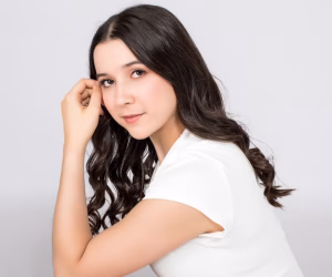 Julia Hansch - Project Casting Gallery Image 3 Julia Hansch - Gallery Image 3