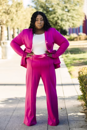 Veronica Wynn - Gallery Image 1