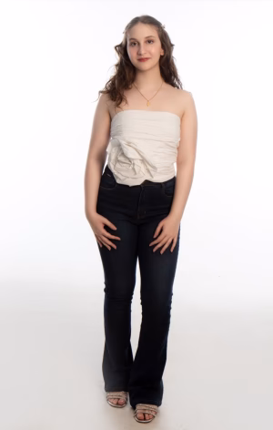 Beatriz Nalon - Gallery Image 1