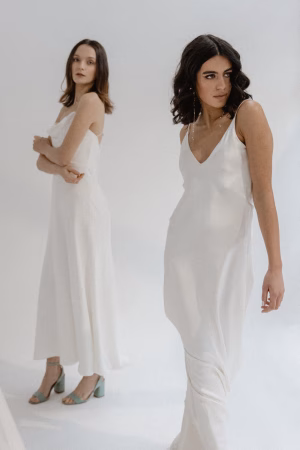 Aline D - Gallery Image 7