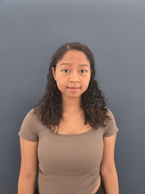 Stephanie Mbi - Gallery Image 2