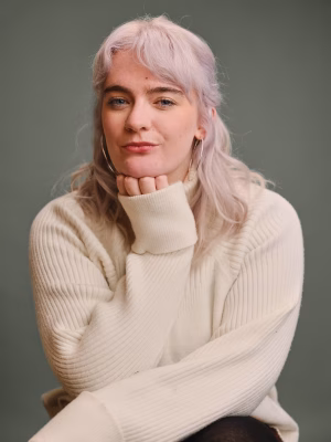 Caitie Hanlon - Gallery Image 13