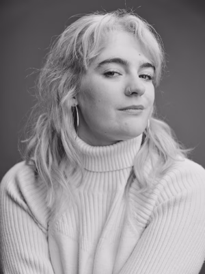 Caitie Hanlon - Gallery Image 16