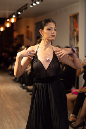 Arianne Valencia - Project Casting Gallery Image 4 Arianne Valencia - Gallery Image 4