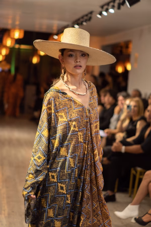 Arianne Valencia - Project Casting Gallery Image 5 Arianne Valencia - Gallery Image 5