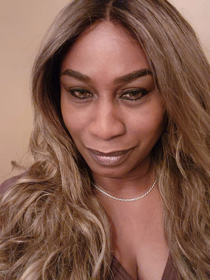 Dee bee - Profile Photo