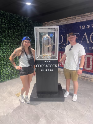 E R - Gallery Image 1