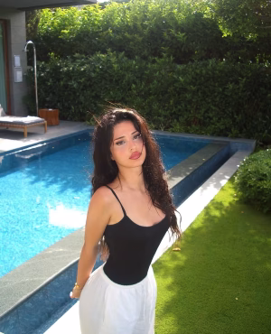 Leyla Melina - Gallery Image 5