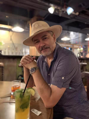 Alberto Contreras - Gallery Image 1