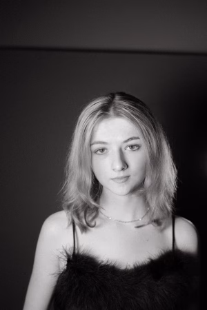 Ava Valianti - Gallery Image 1