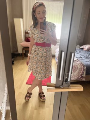 Lisa Gebbert - Project Casting Gallery Image 5 Lisa Gebbert - Gallery Image 5