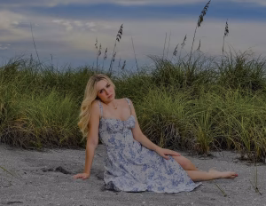 Abbie Melise - Gallery Image 2