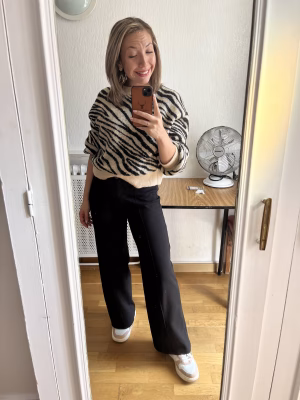 Lisa Gebbert - Project Casting Gallery Image 4 Lisa Gebbert - Gallery Image 4