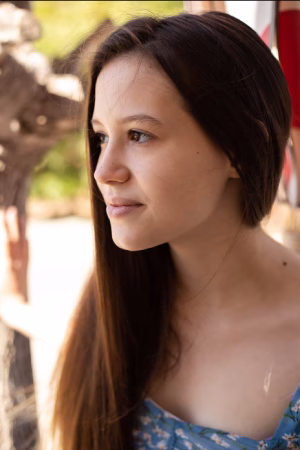 Hannah Blount - Gallery Image 6