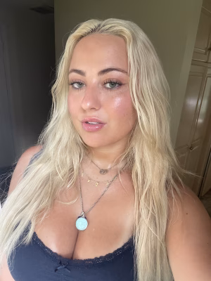 Sydney Whalen - Project Casting Gallery Image 5 Sydney Whalen - Gallery Image 5