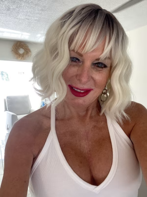 Abbie Paige - Gallery Image 1