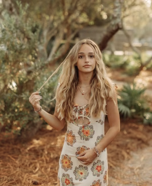 Daisy Seigler - Project Casting Gallery Image 8 Daisy Seigler - Gallery Image 8