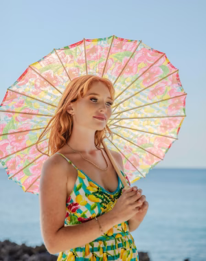 Emmy Rose  Laroche - Gallery Image 3