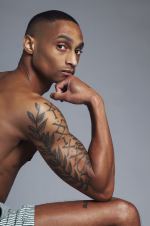 Ar’Mon Bowen - Gallery Image 7