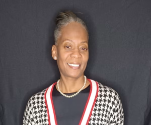 CAROLYN MCCLEAN - Project Casting Gallery Image 16 CAROLYN MCCLEAN - Gallery Image 16