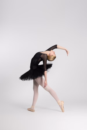 Madison  Davis - Gallery Image 1