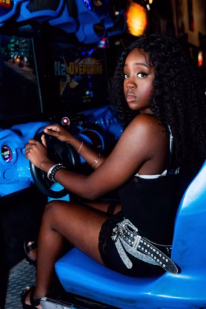 taylor mcelroy - Gallery Image 4