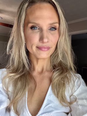 Evie Palmer - Gallery Image 1