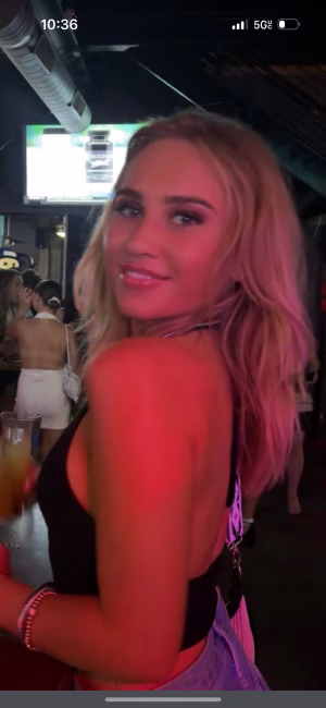 Sarah Finnegan - Gallery Image 1