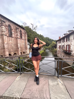 Samantha Warrington - Project Casting Gallery Image 7 Samantha Warrington - Gallery Image 7